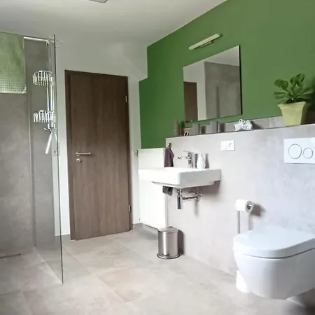 Mit Blick Auf Moselloreley 아파트