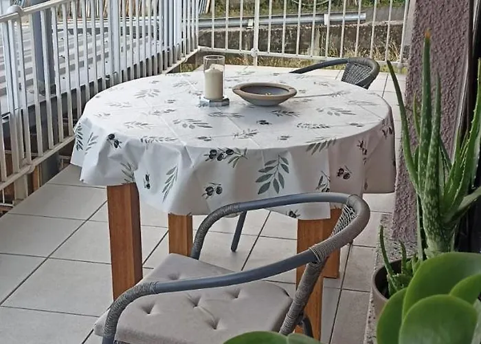 아파트 Mit Blick Auf Moselloreley